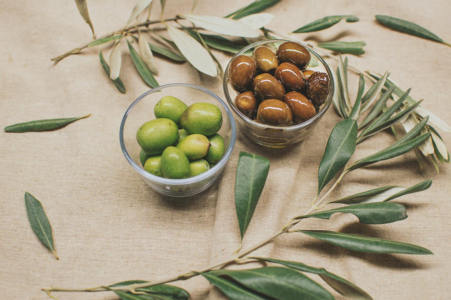 ACEITUNAS-MESA.jpg